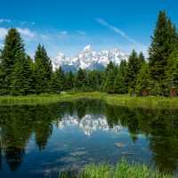 Discover the glorious alpine scenery of Gran Teton National Park on foot | ©VisittheUSA.com