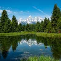 Discover the glorious alpine scenery of Gran Teton National Park on foot | ©VisittheUSA.com