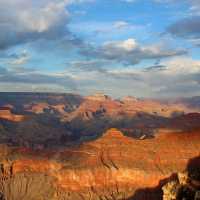 Light plays on the Grand Canyon